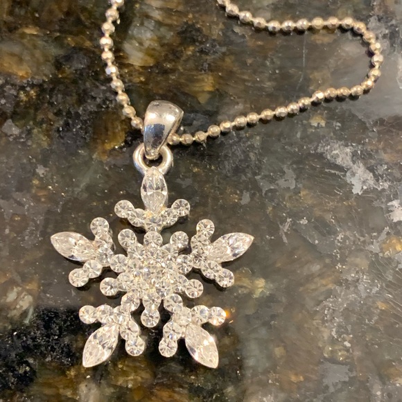 Bundle 2 for $20 . Cute Silver tone Necklace with chain - Picture 2 of 3